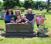 2016 05 29 SiousFalls Gravestone 008
